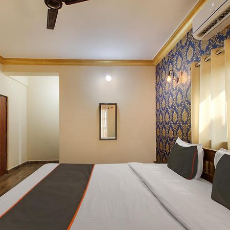 Collection O Romeos Place Baga Beach Hotel Calangute Exterior photo